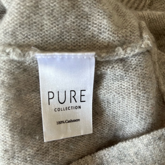 Gorgeous silver grey cashmere v neck sweater by Pure Cashmere, size 10. - Picture 7 of 11